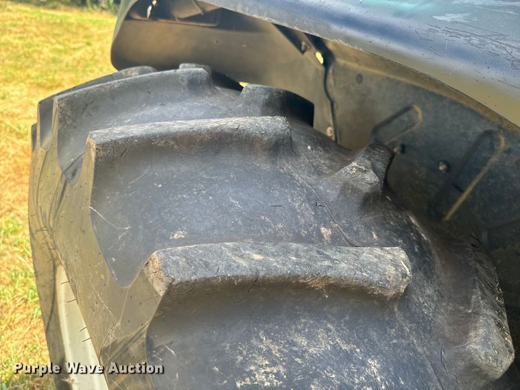 image for item DX0830 2007 New Holland TL100A tractor