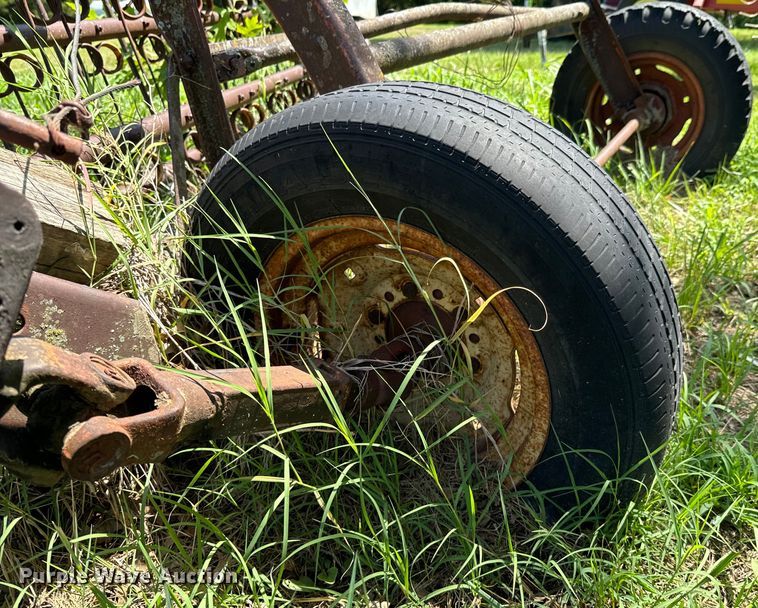 image for item DX0836 New Holland Super 55 hay rake