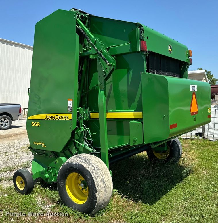 image for item DX0842 2009 John Deere 568 Mega Wide Plus round baler