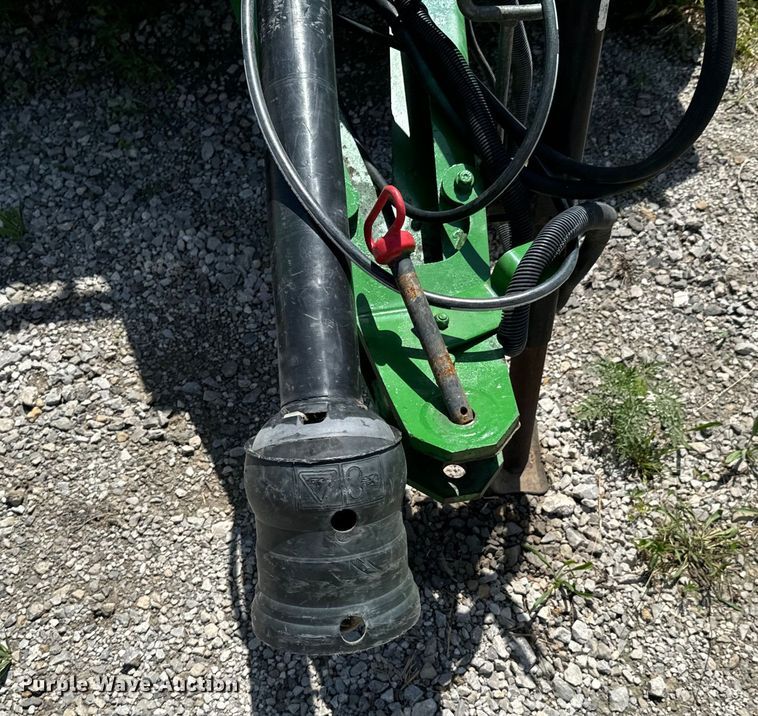 image for item DX0842 2009 John Deere 568 Mega Wide Plus round baler