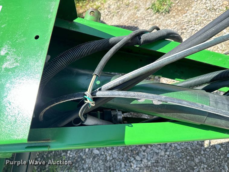 image for item DX0842 2009 John Deere 568 Mega Wide Plus round baler