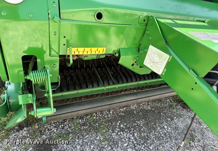 image for item DX0842 2009 John Deere 568 Mega Wide Plus round baler