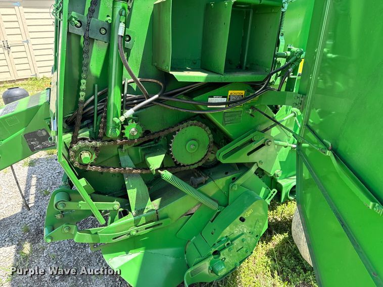 image for item DX0842 2009 John Deere 568 Mega Wide Plus round baler