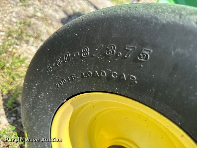 image for item DX0842 2009 John Deere 568 Mega Wide Plus round baler