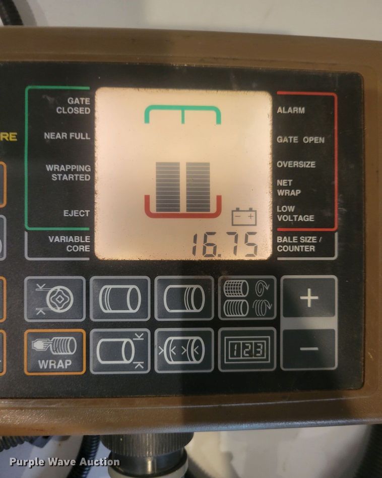 image for item DX0842 2009 John Deere 568 Mega Wide Plus round baler