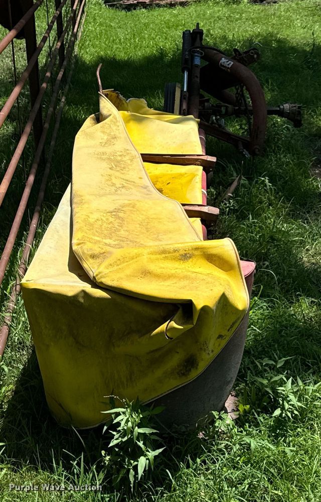 image for item DX0843 New Holland NH463 disc mower