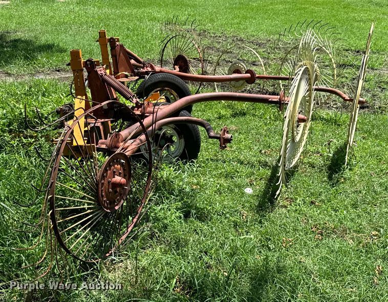 image for item DX0846 Hay rake