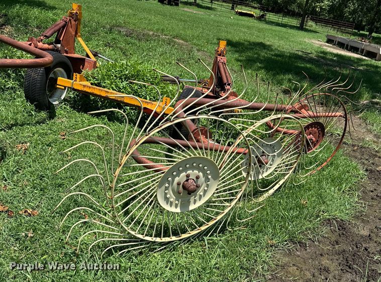 image for item DX0846 Hay rake