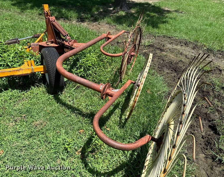 image for item DX0846 Hay rake