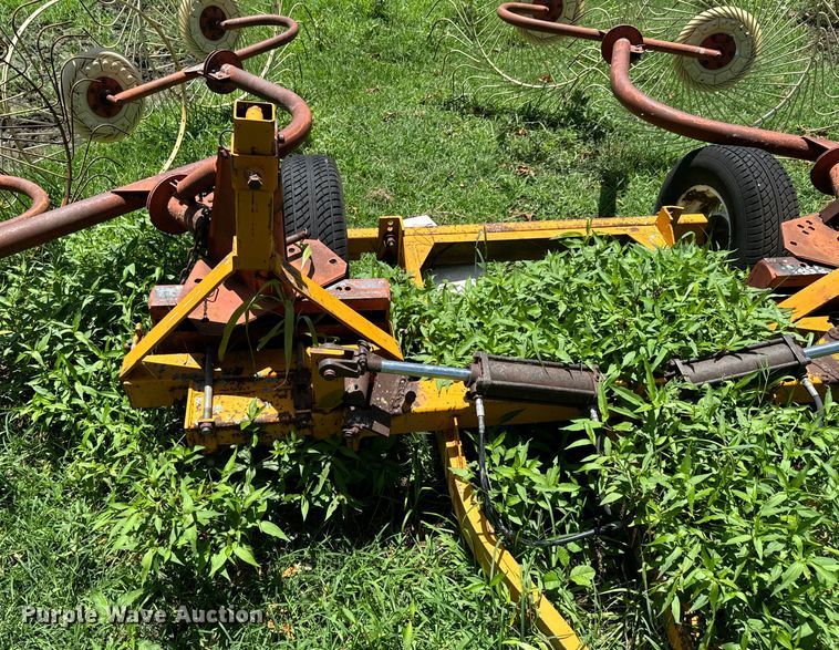 image for item DX0846 Hay rake