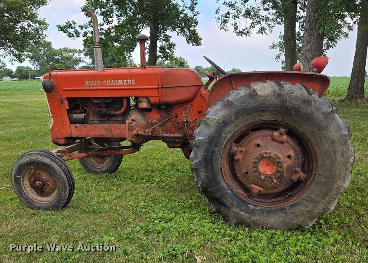image for item DX1483 1959 Allis-Chalmers D17 tractor