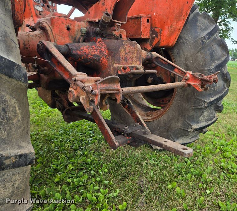 image for item DX1483 1959 Allis-Chalmers D17 tractor
