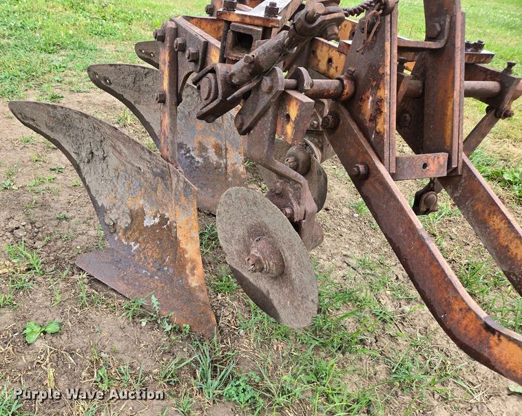 image for item DX1483 1959 Allis-Chalmers D17 tractor