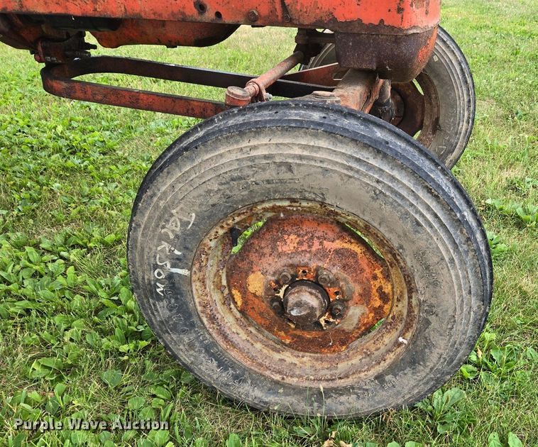 image for item DX1483 1959 Allis-Chalmers D17 tractor