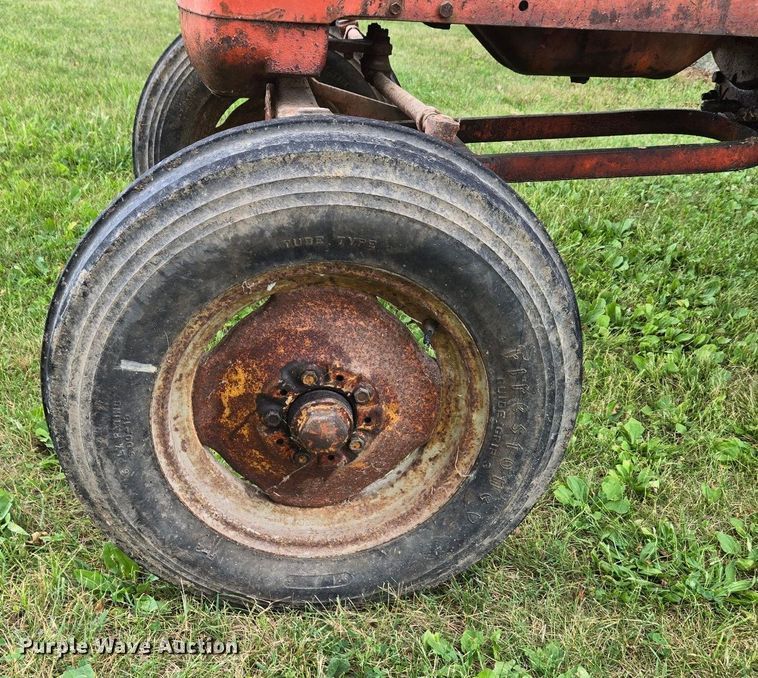 image for item DX1483 1959 Allis-Chalmers D17 tractor