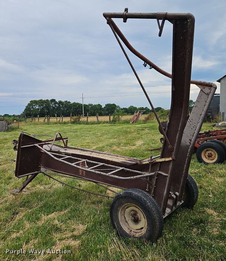 image for item EI3927 Bush Hog bale loader