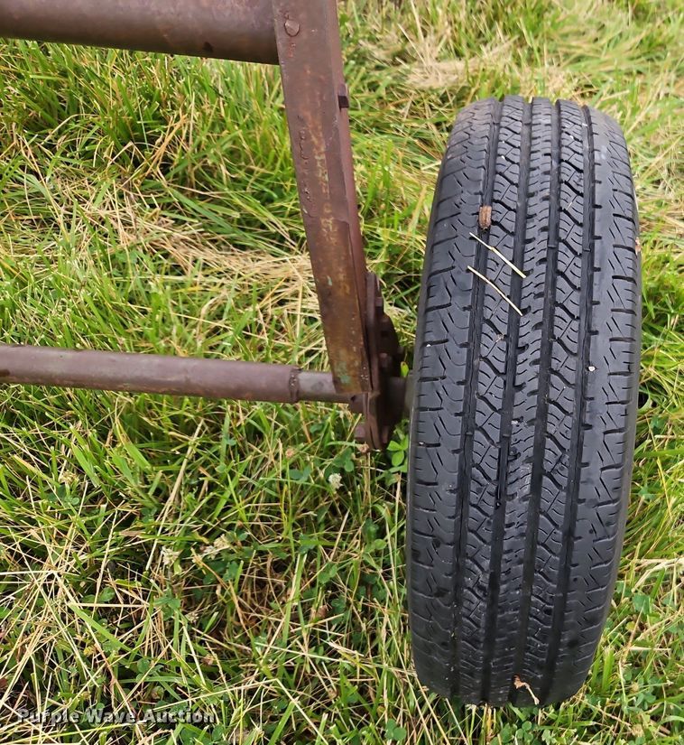 image for item EI3928 John Deere  851 hay rake