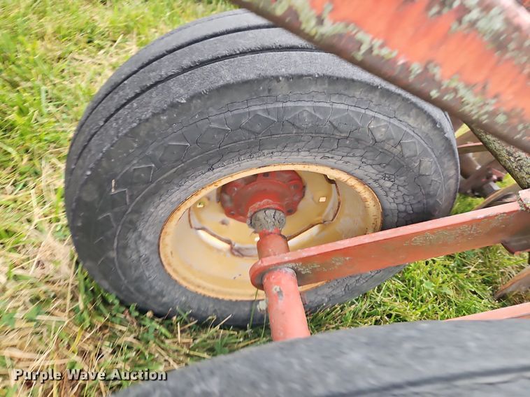 image for item EI3929 Massey Ferguson  MF 520 tandem disk