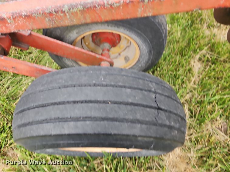image for item EI3929 Massey Ferguson  MF 520 tandem disk