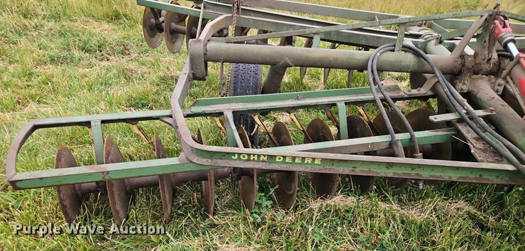 image for item EI3930 John Deere  tandem disk