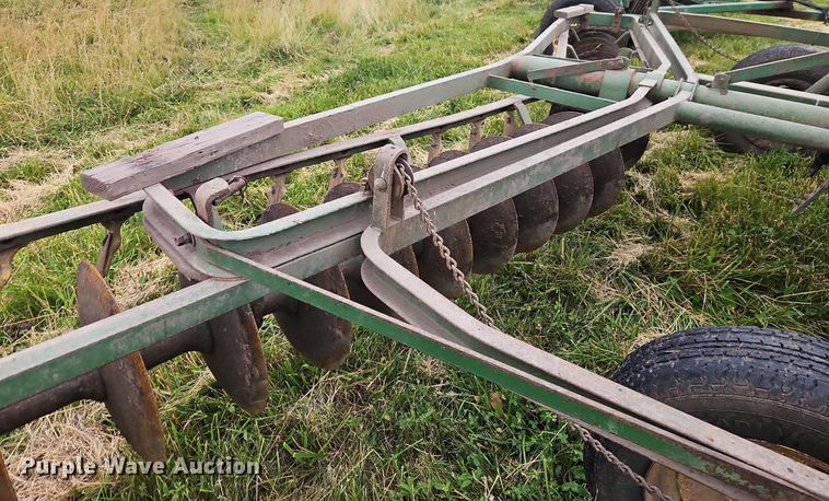 image for item EI3930 John Deere  tandem disk