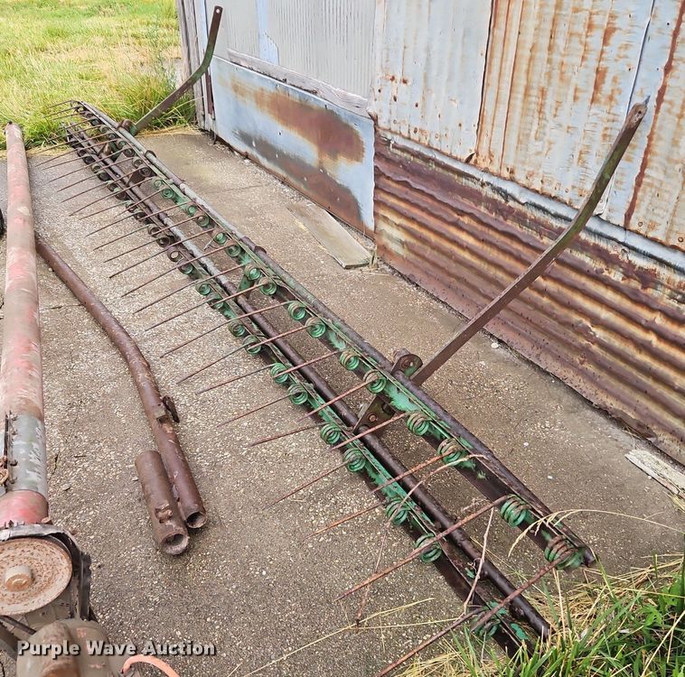 image for item EI3930 John Deere  tandem disk