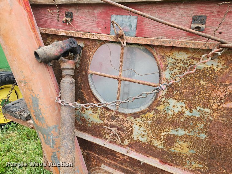 image for item EI3932 Grain cart