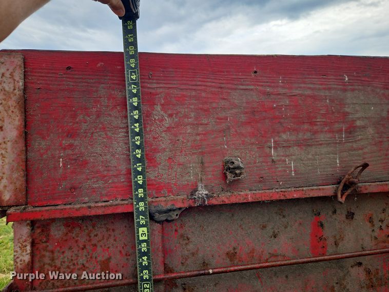 image for item EI3932 Grain cart