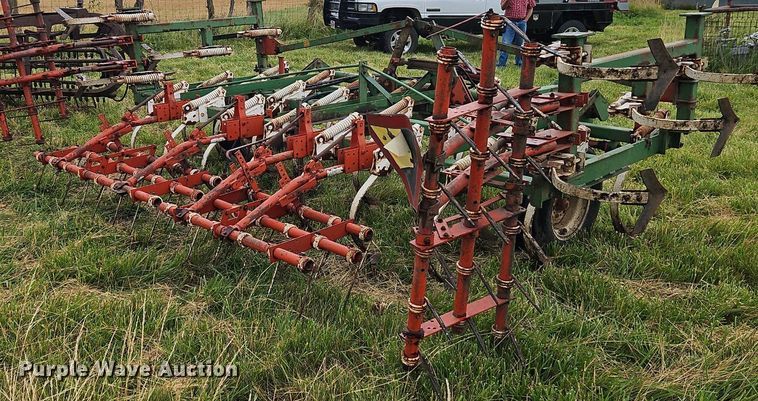 image for item EI3933 Glencoe 300 field cultivator