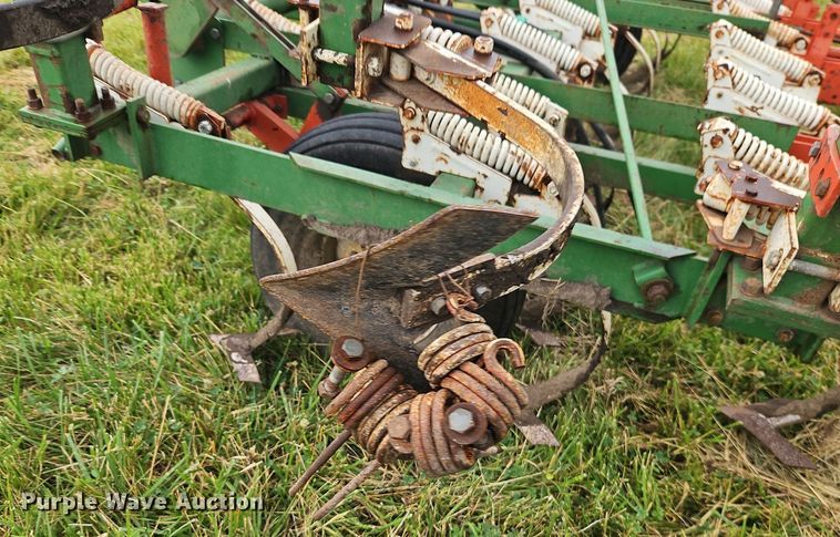 image for item EI3933 Glencoe 300 field cultivator