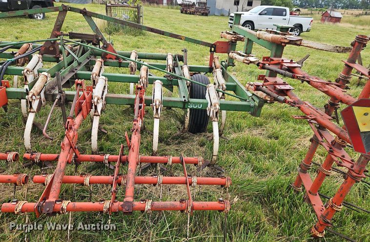 image for item EI3933 Glencoe 300 field cultivator