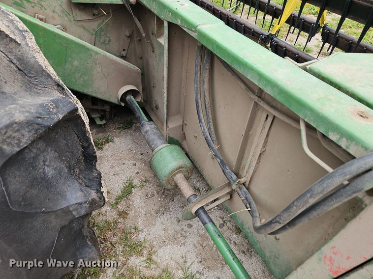 image for item EI3936 1977 John Deere  4400 combine