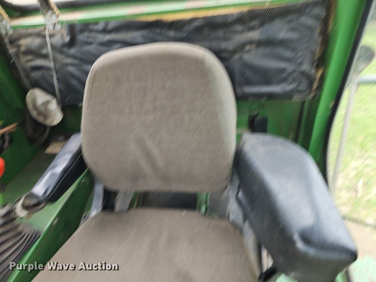 image for item EI3936 1977 John Deere  4400 combine