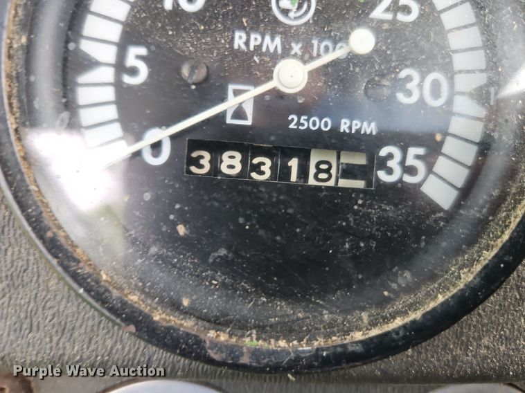 image for item EI3936 1977 John Deere  4400 combine