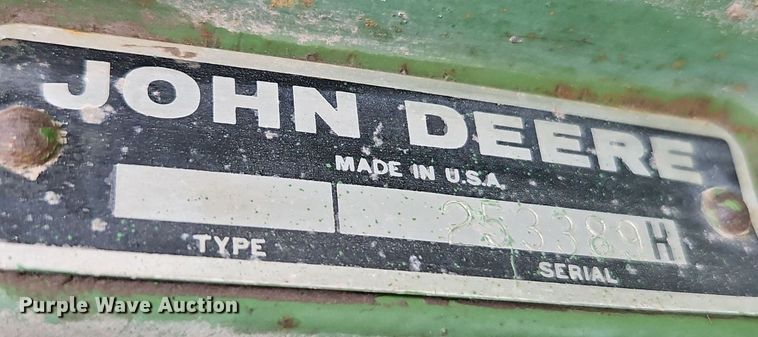 image for item EI3936 1977 John Deere  4400 combine