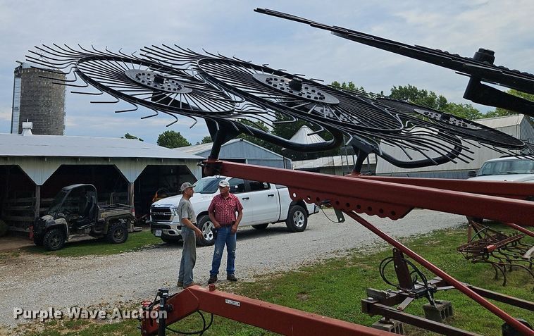 image for item EI3938 H&S AR1261 hay rake