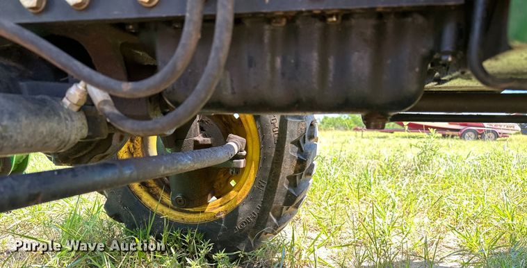 image for item EJ4390 2016 John Deere  3032E MFWD tractor