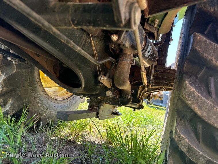 image for item EJ4390 2016 John Deere  3032E MFWD tractor