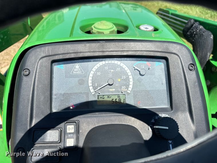 image for item EJ4390 2016 John Deere  3032E MFWD tractor