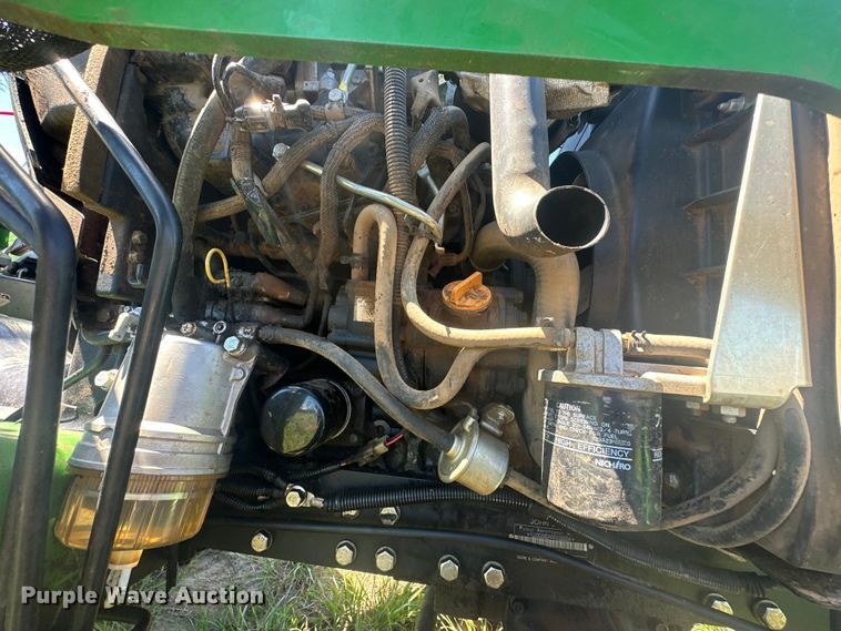 image for item EJ4390 2016 John Deere  3032E MFWD tractor
