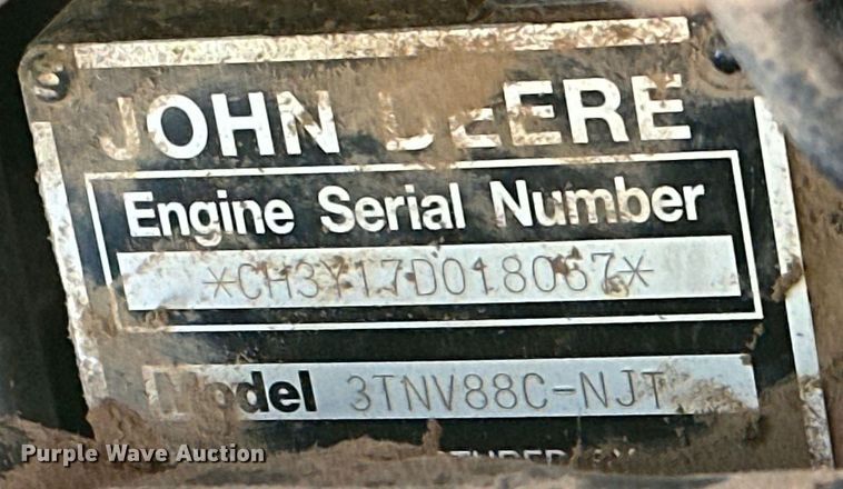 image for item EJ4390 2016 John Deere  3032E MFWD tractor