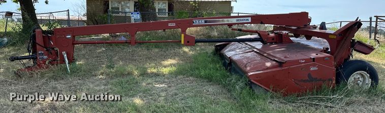 image for item EJ4399 Hesston 1345T swather / windrower