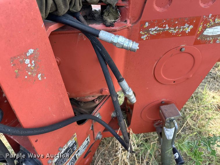 image for item EJ4399 Hesston 1345T swather / windrower