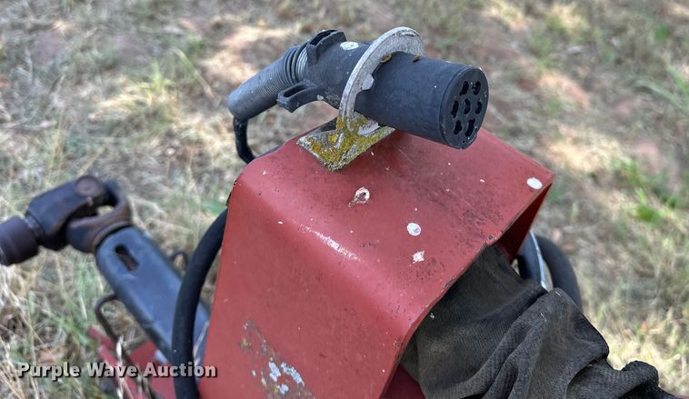 image for item EJ4399 Hesston 1345T swather / windrower