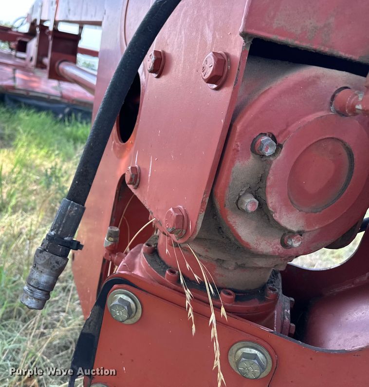 image for item EJ4399 Hesston 1345T swather / windrower