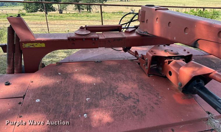 image for item EJ4399 Hesston 1345T swather / windrower