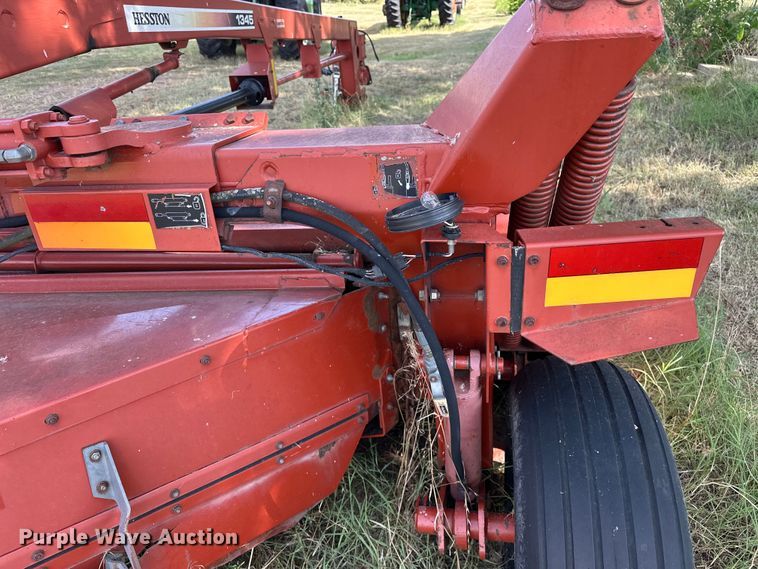 image for item EJ4399 Hesston 1345T swather / windrower