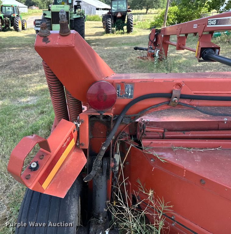 image for item EJ4399 Hesston 1345T swather / windrower