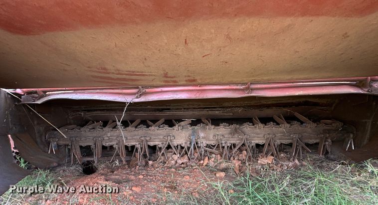 image for item EJ4399 Hesston 1345T swather / windrower