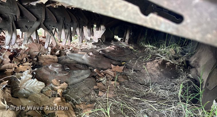 image for item EJ4399 Hesston 1345T swather / windrower